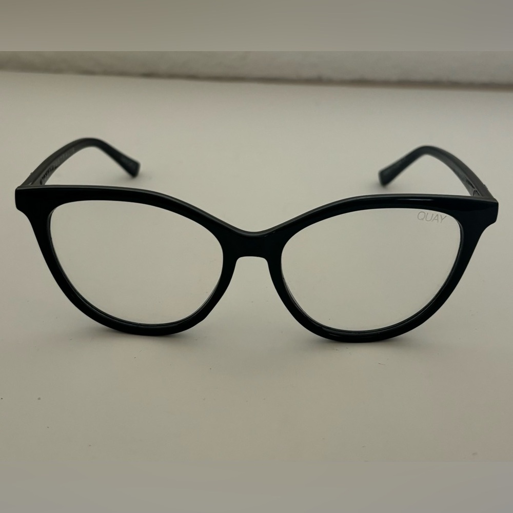 Quay “All Nighter” blue blocking glasses
